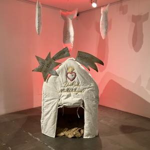 Dear Santa, is it too late to be good?, 2024, Tecnica mista, ricamo e quilting, Dimensioni variabilicm